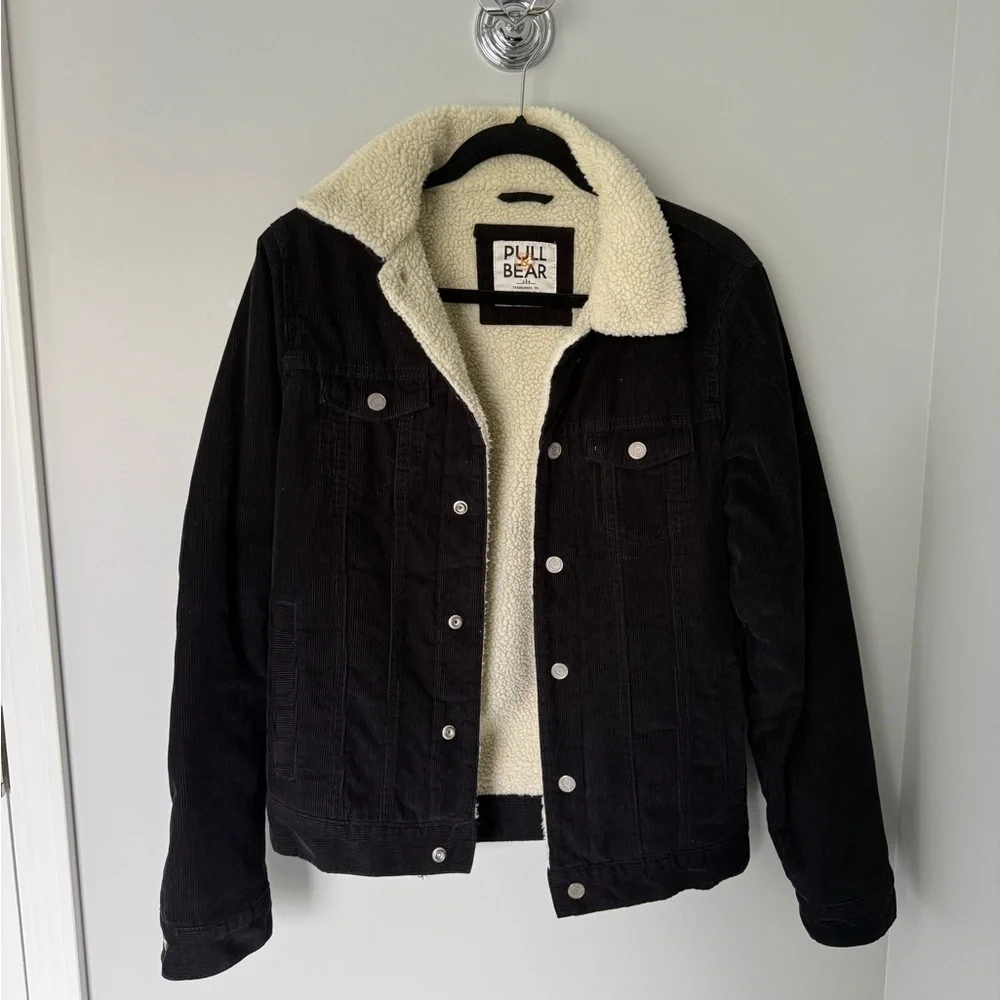 Pull&Bear Black Corduroy Jacket with Cream Sherpa Lining - Picture 1 of 7